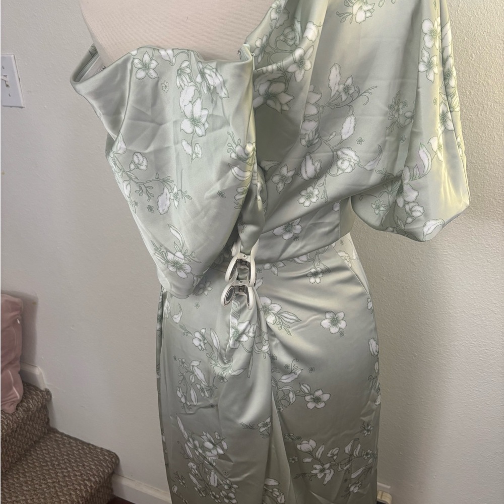 Dessy Nathalie 6901FP MSRP $310 - Picture 3 of 5